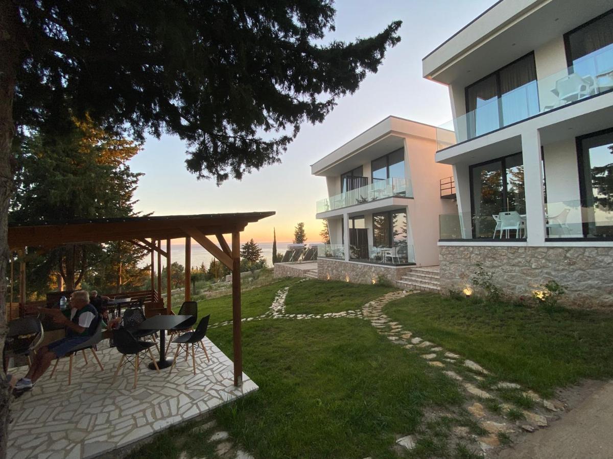 Summer Wine Boutique Hotel Dhërmi Eksteriør billede