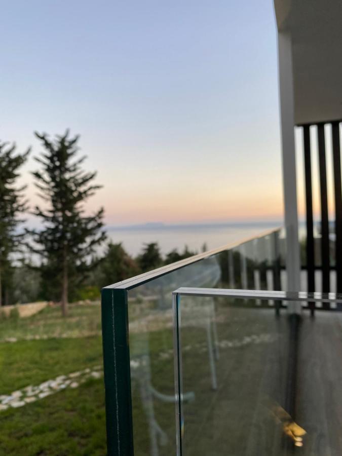 Summer Wine Boutique Hotel Dhërmi Eksteriør billede