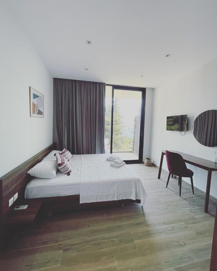 Summer Wine Boutique Hotel Dhërmi Eksteriør billede