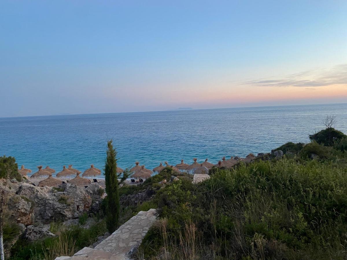 Summer Wine Boutique Hotel Dhërmi Eksteriør billede