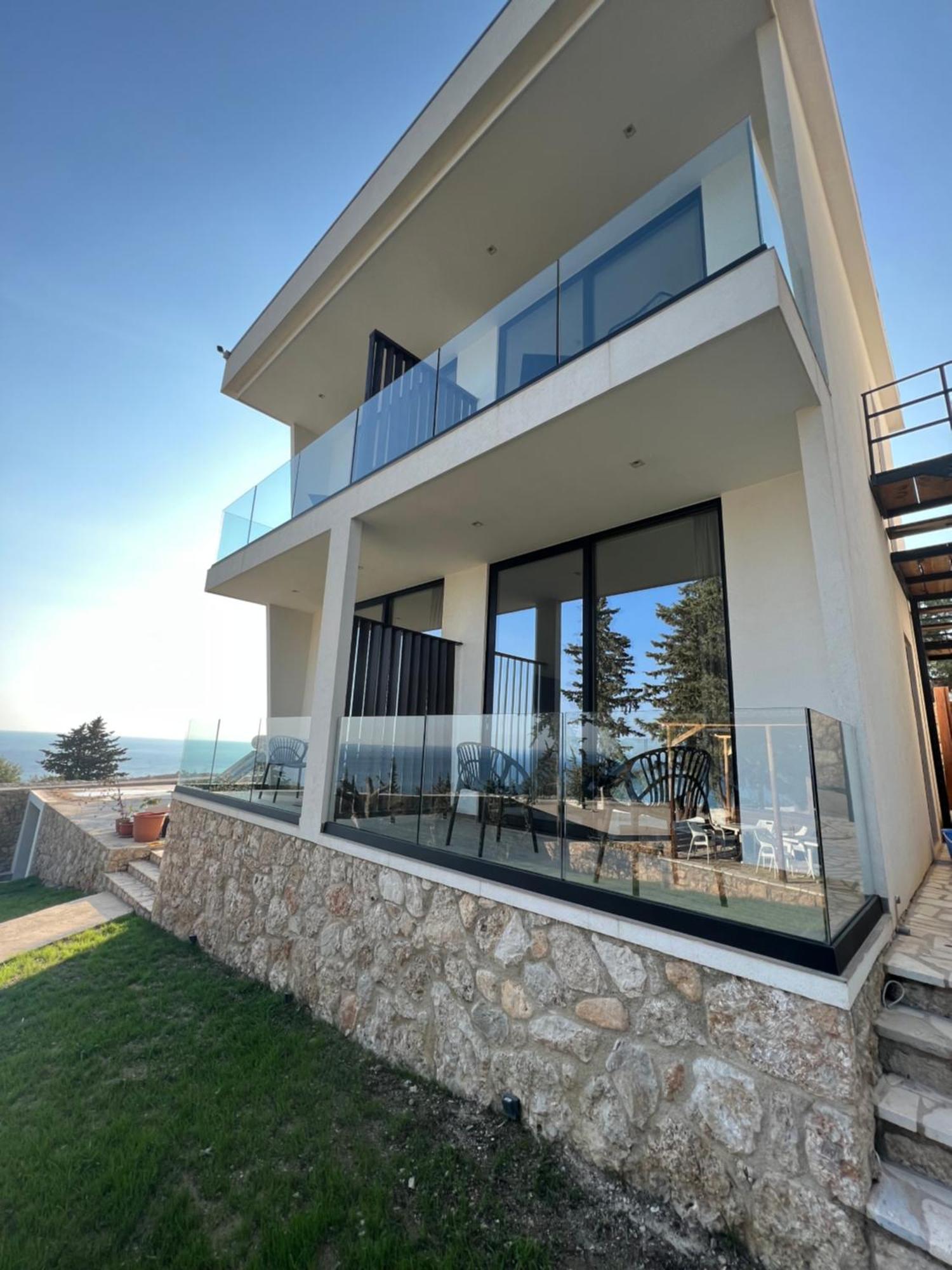 Summer Wine Boutique Hotel Dhërmi Eksteriør billede