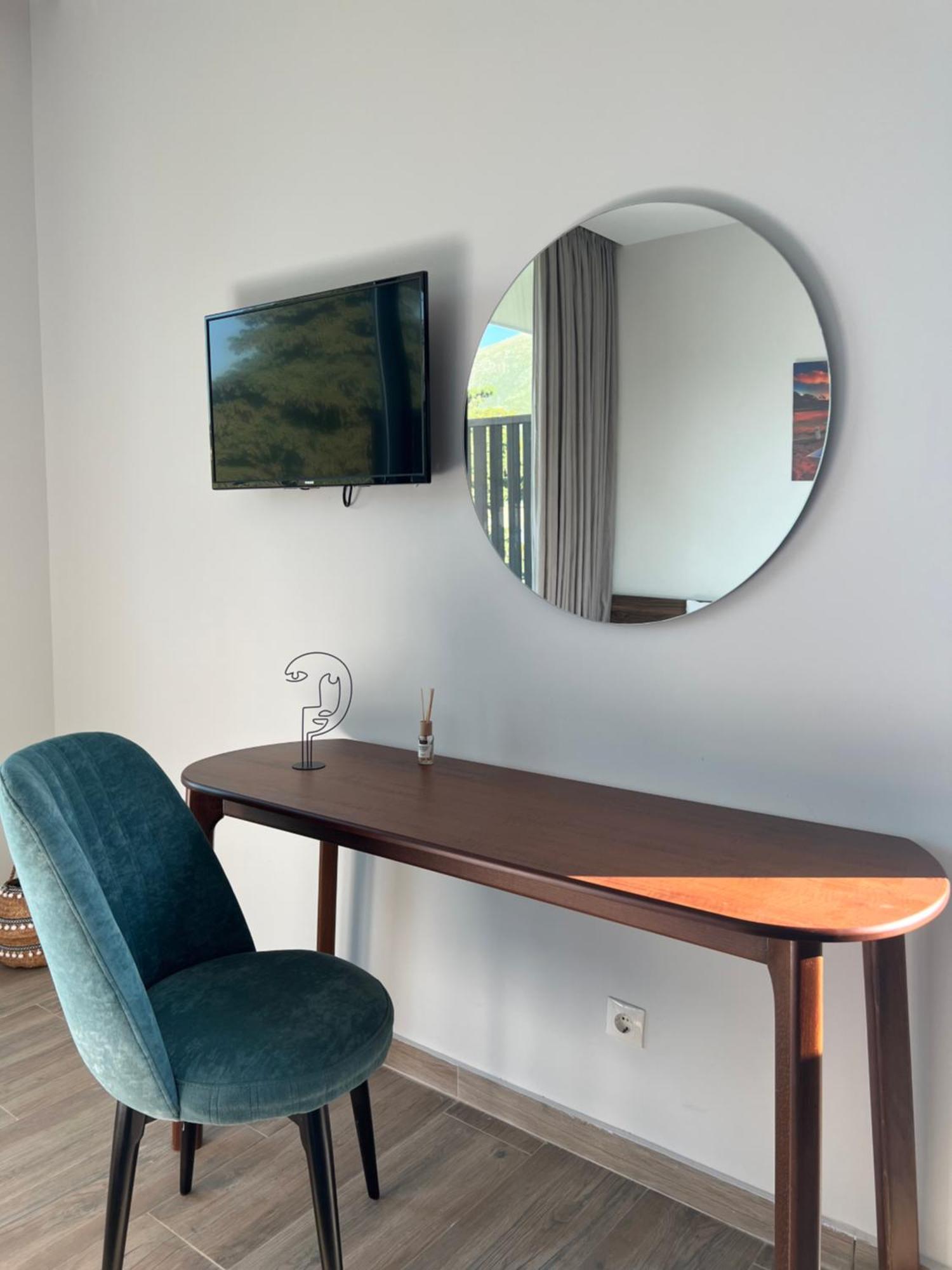 Summer Wine Boutique Hotel Dhërmi Eksteriør billede