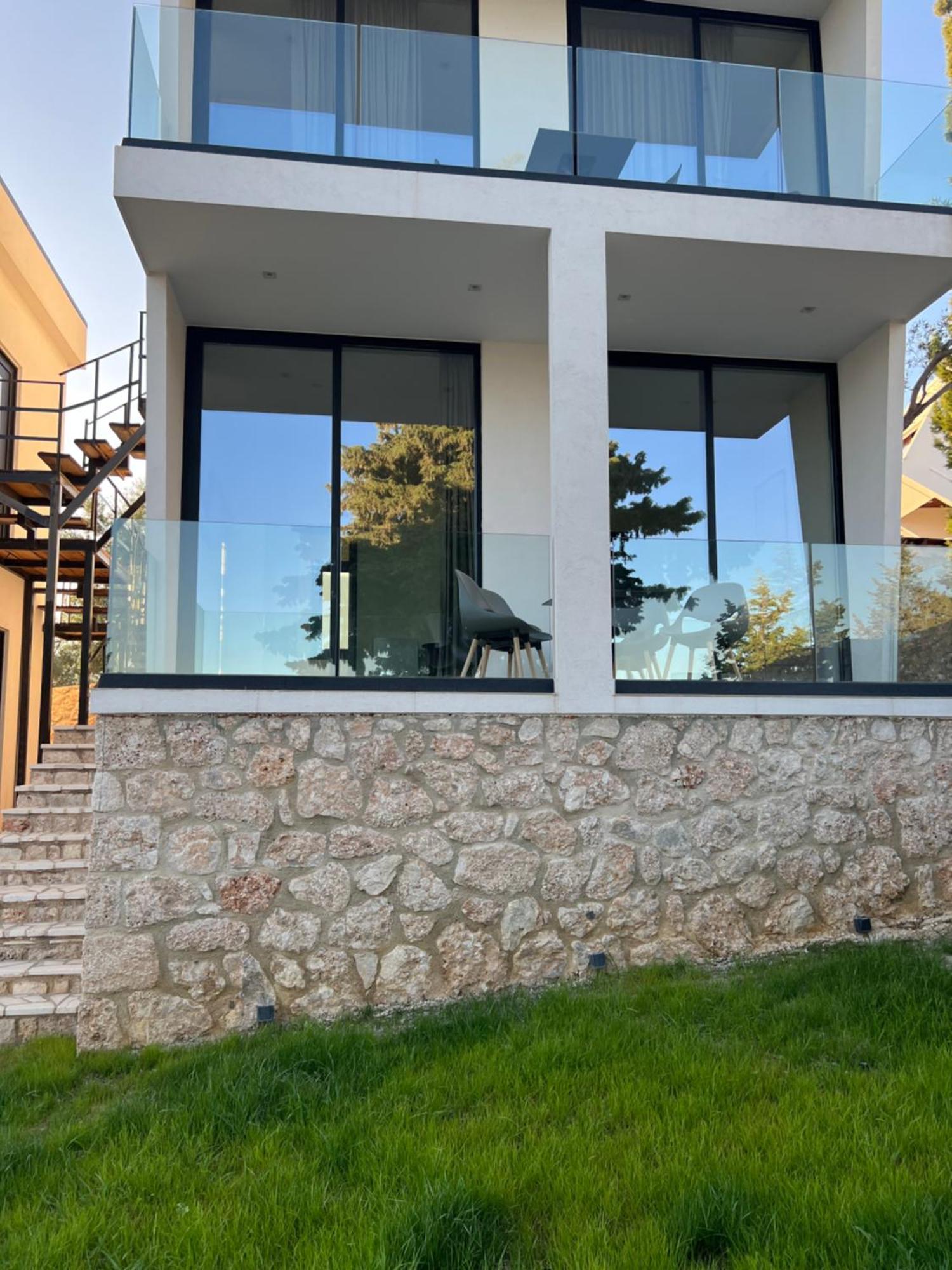Summer Wine Boutique Hotel Dhërmi Eksteriør billede