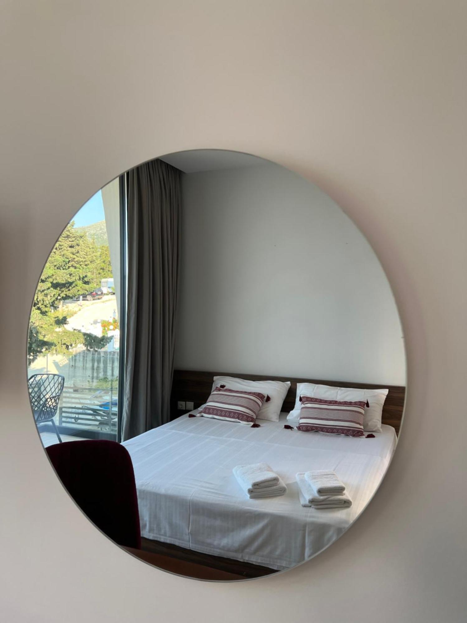 Summer Wine Boutique Hotel Dhërmi Eksteriør billede