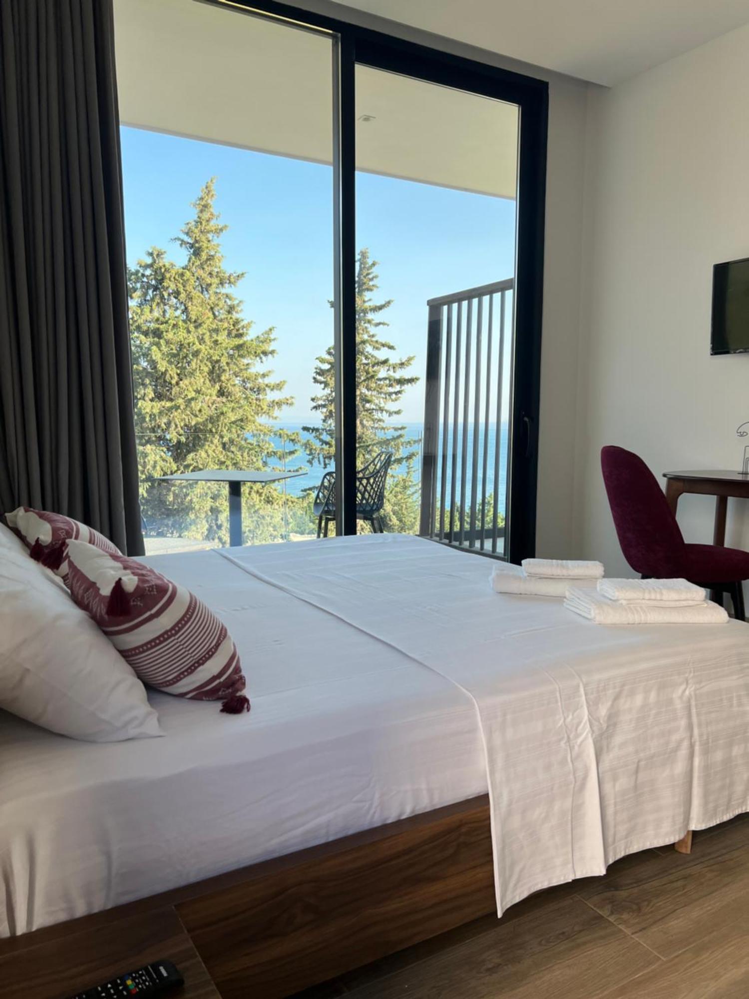 Summer Wine Boutique Hotel Dhërmi Eksteriør billede